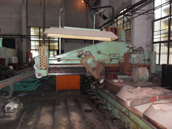 供應(yīng)：二手大廠產(chǎn)1.6x7米落地導(dǎo)軌磨床/導(dǎo)軌磨 