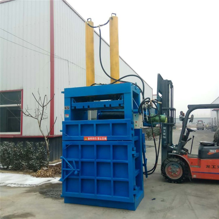 昆明60噸礦泉水瓶易拉罐液壓打包機熱銷