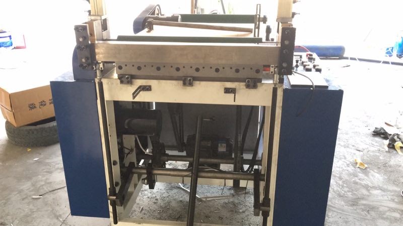 供應(yīng)鋁箔切片機(jī) 鋁箔覆膜裁切機(jī)