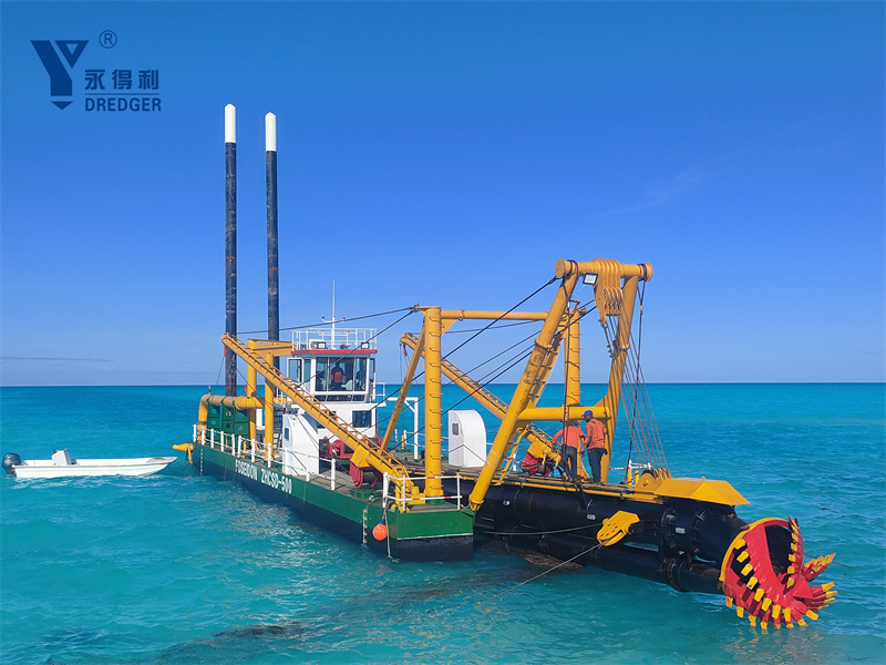 絞吸式挖泥船