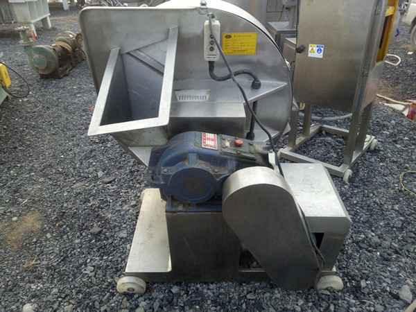 出售九成新二手刨肉機，二手全自動刨肉機