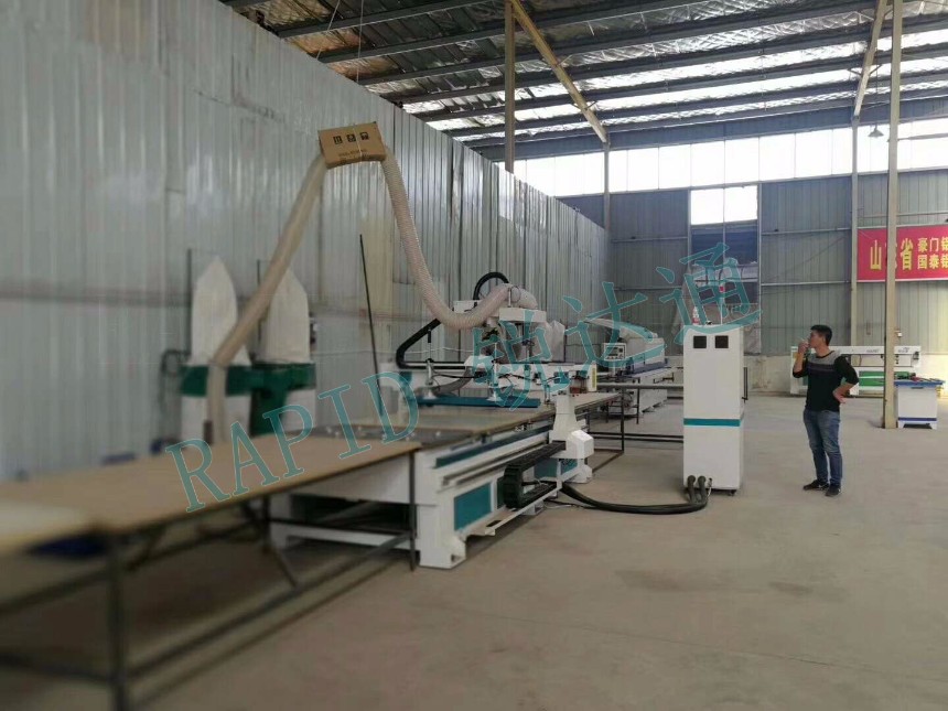 板式家具設(shè)備 雙主軸帶排鉆包加工中心 雙切換帶鉆包開料機(jī)