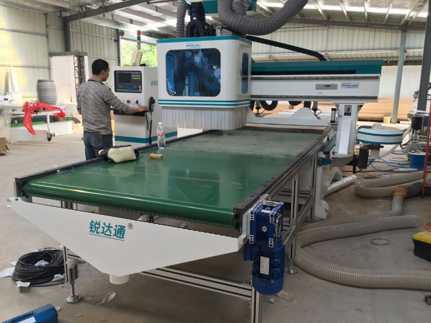 圓盤換刀加工中心多功能圓盤換刀加工中心