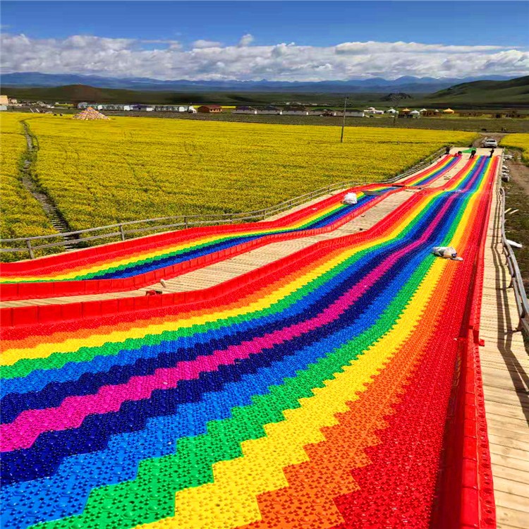 景區(qū)無動力七彩滑道 網(wǎng)紅新項目彩虹滑道 旱滑場戶外游樂設(shè)施