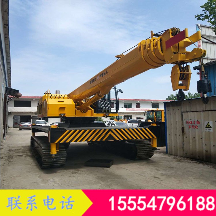 直銷全地形履帶吊 自制伸縮底盤履帶式起重機(jī)