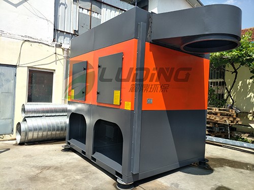 黑龍江齊齊哈爾多濾筒大風(fēng)量凈化器-設(shè)備的特點及工作原理