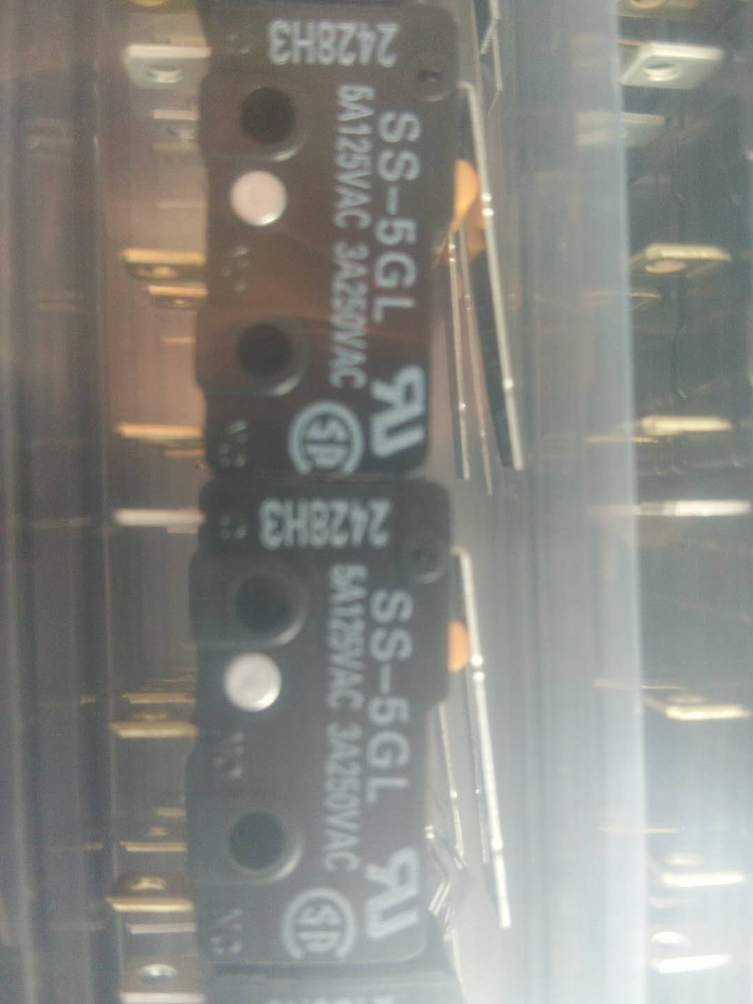 歐姆龍原裝超小型基本開關(guān)SS系列