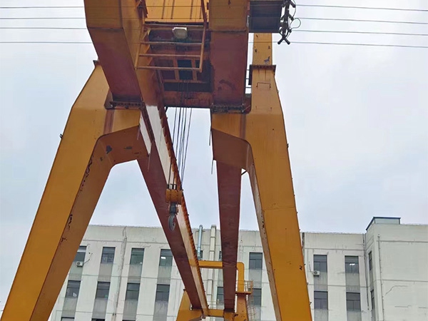 內(nèi)蒙古興安盟80噸龍門吊出租廠家用途廣泛