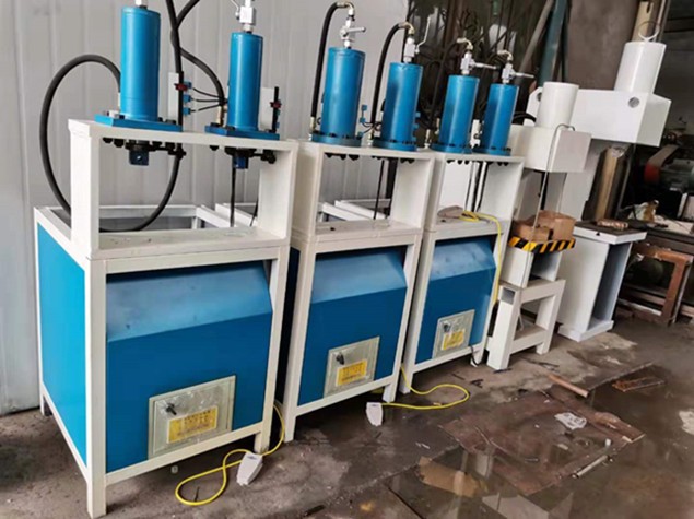 山東智能數(shù)控沖弧機(jī)貼心設(shè)計(jì)一切為你所想