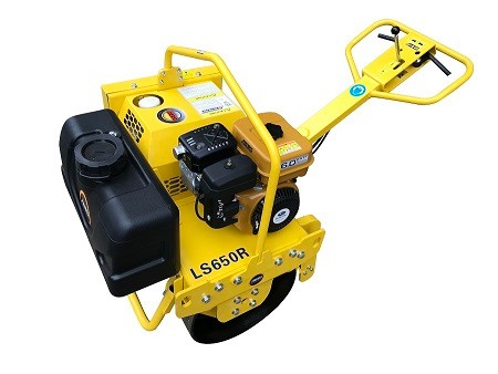 振動(dòng)壓路機(jī)LS650R艾特森溝槽壓實(shí)