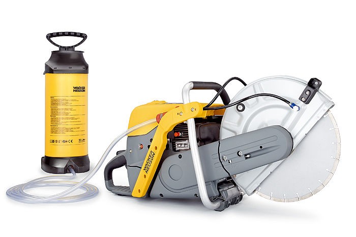 汽油切割鋸BTS635S/切割鋼筋混凝土墻面拆除作業(yè)