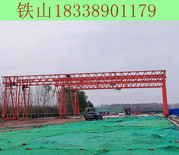 廣西梧州龍門吊廠家怎樣維護設備的外觀？