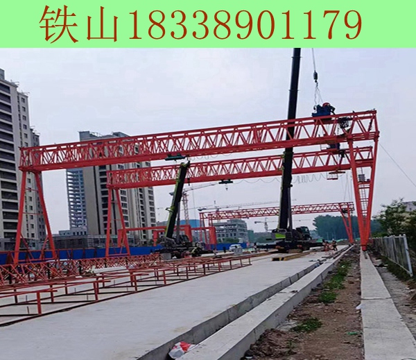 湖北神農(nóng)架龍門(mén)吊電氣設(shè)備應(yīng)保持清潔