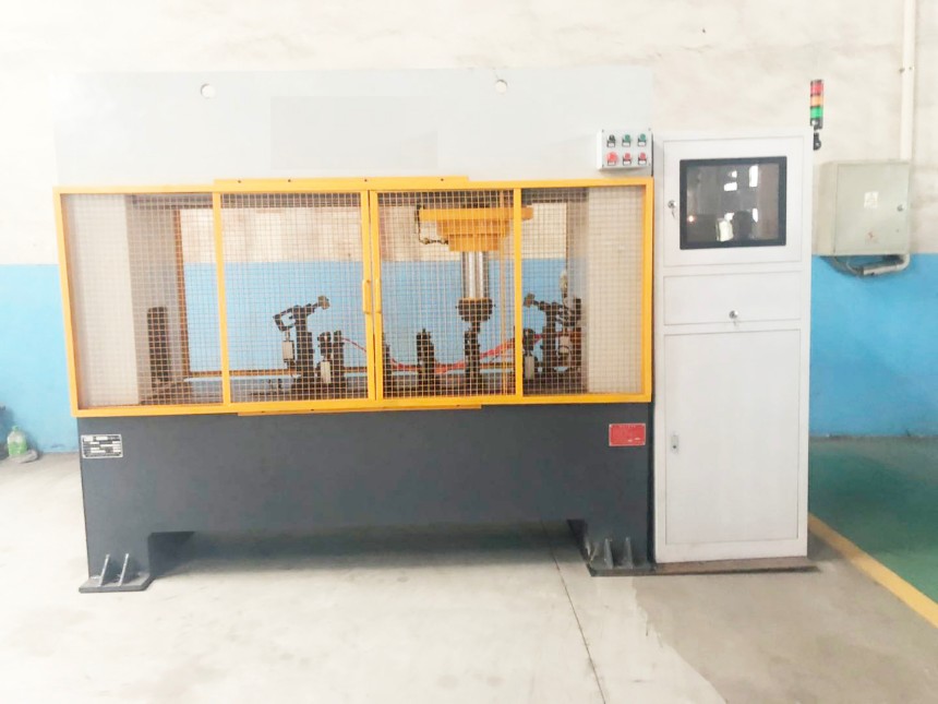 圓長(zhǎng)軸自動(dòng)校直機(jī) 小型數(shù)控矯直機(jī)廠家