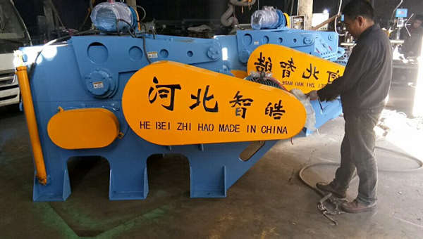 眼睛閃了一下800型塑鋼帶鐵粉碎機(jī)省錢節(jié)能