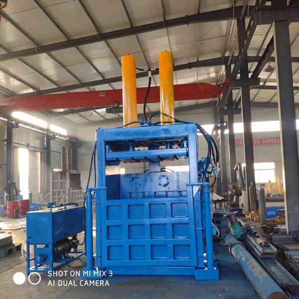 河南100噸塑料瓶打包機   40噸廢紙箱打包機價格