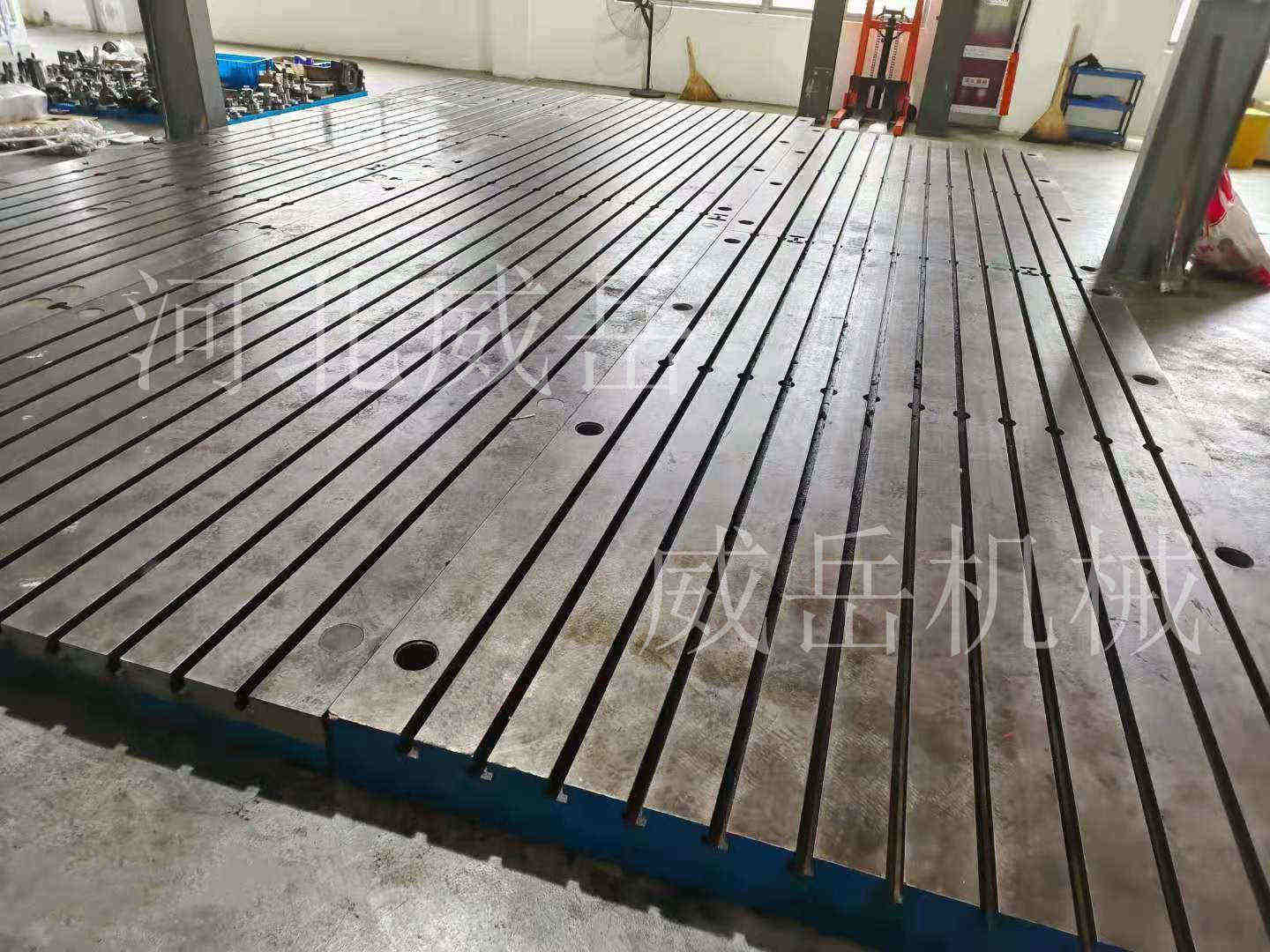 高校定制款鑄鐵平臺質優(yōu)  2?4米T型槽試驗平臺包郵含調平