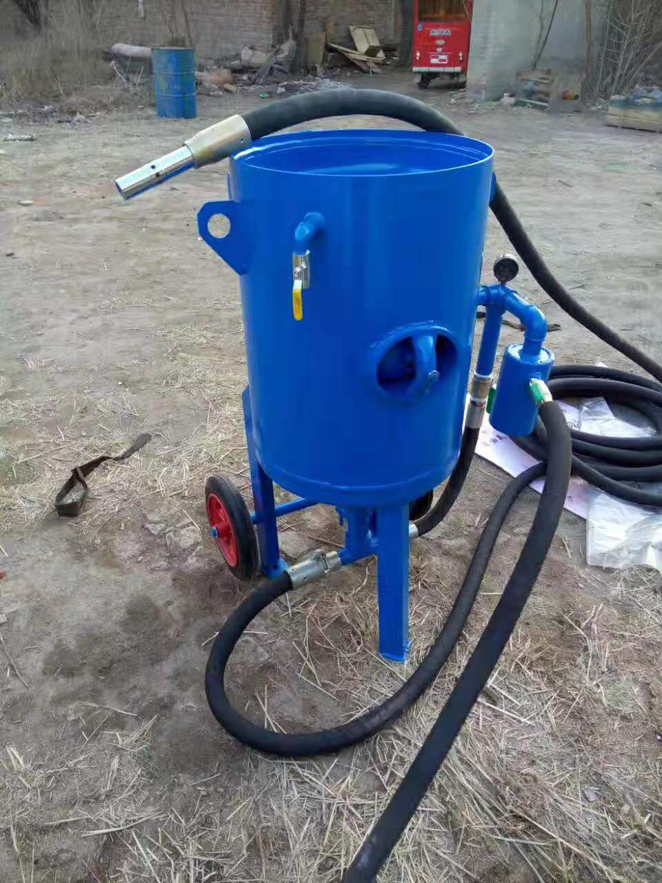 河北噴砂機(jī)械設(shè)備手動(dòng)小型噴砂機(jī)600型號(hào)