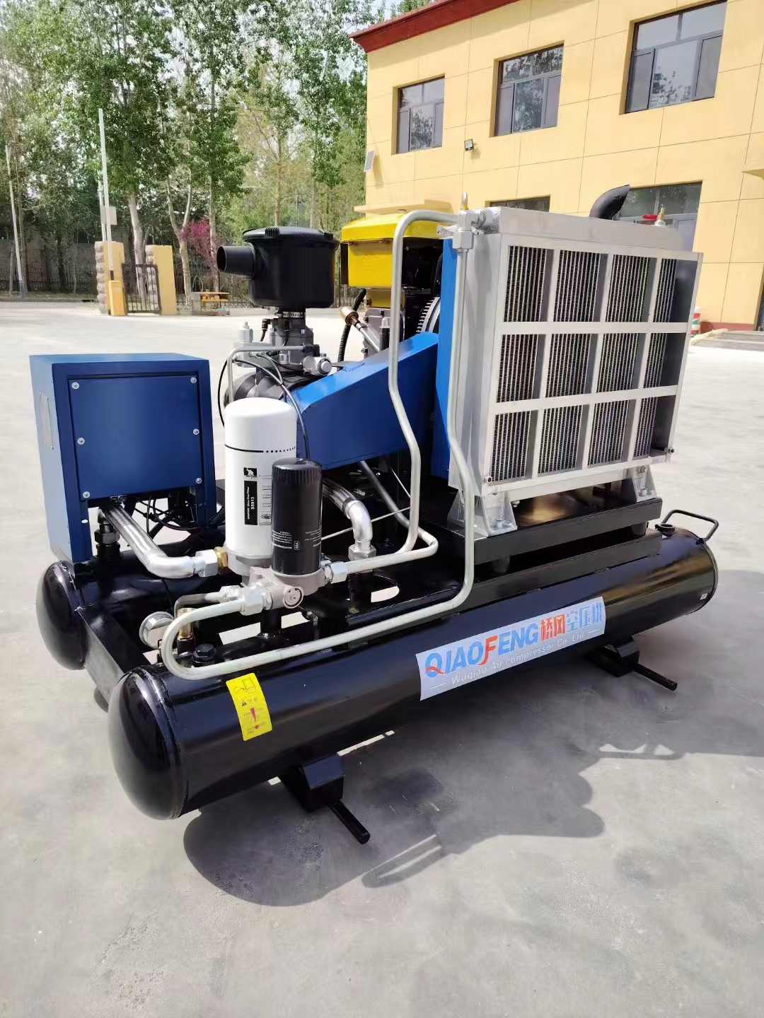 吳橋壓縮機(jī)有限責(zé)任公司柴油式螺桿空壓機(jī)5立方原廠發(fā)貨