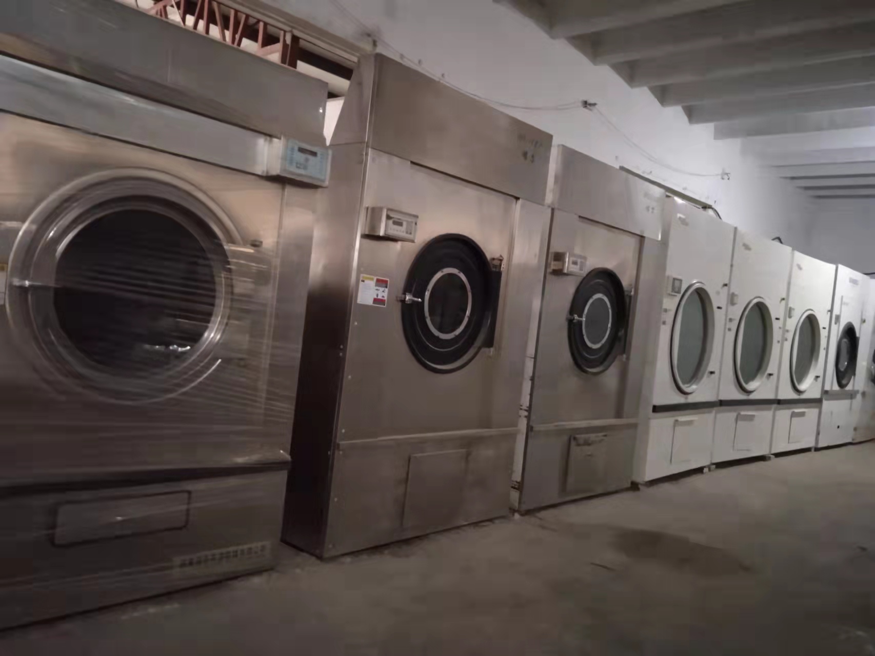 廊坊二手九成新水洗機烘干機低價轉(zhuǎn)讓