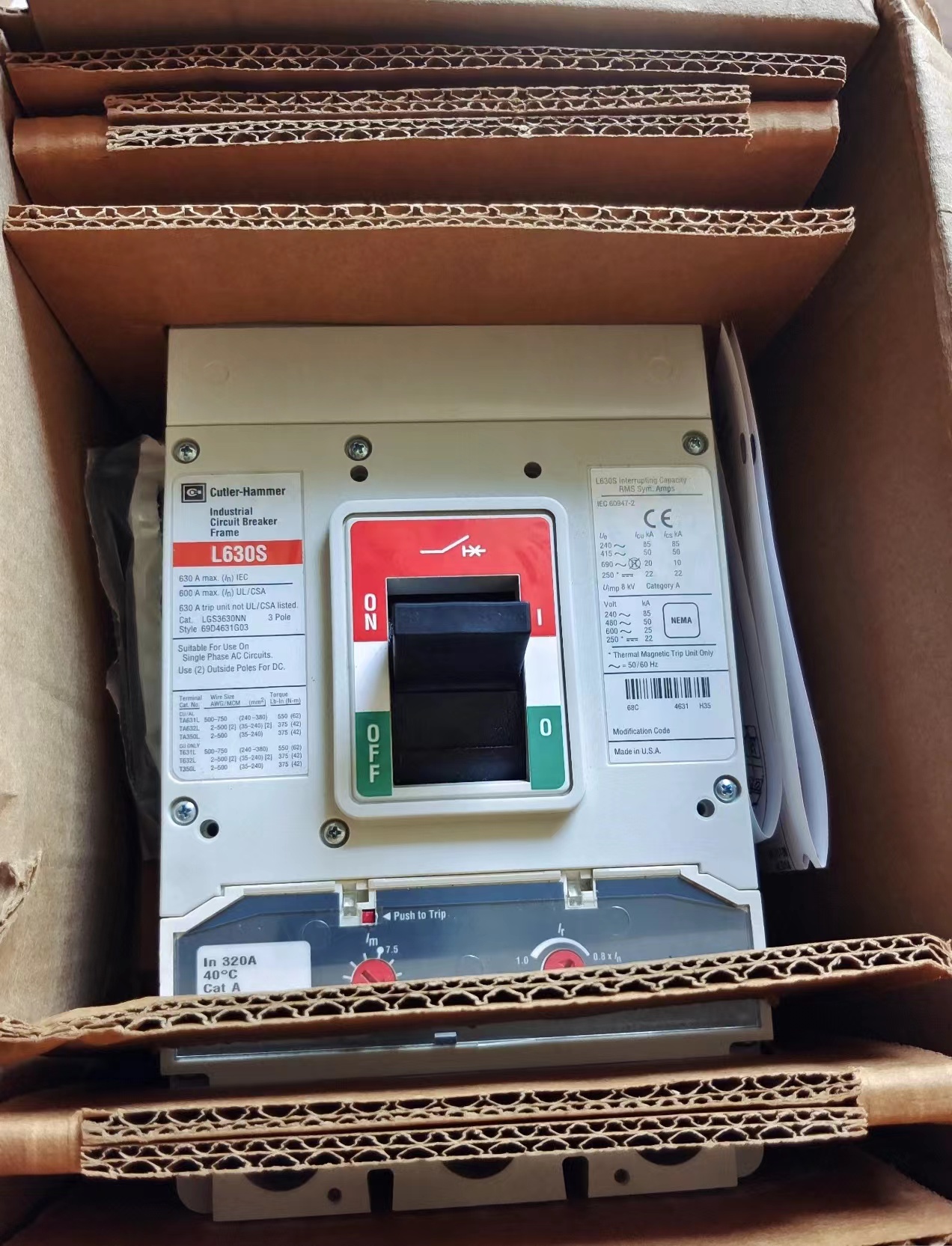 伊頓接觸器 ECC04C8T3A-P8P23 ECC04C8T3A-P8P23P