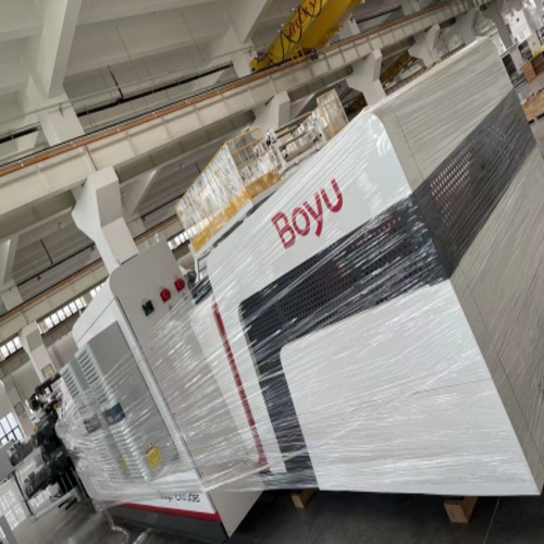 PET地板機(jī)械設(shè)備制造工藝技術(shù)