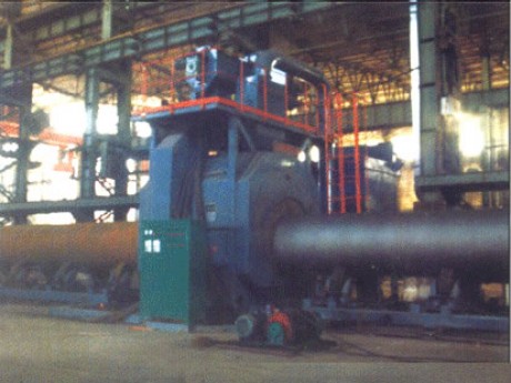 大型鋼管通過式拋丸機(jī)