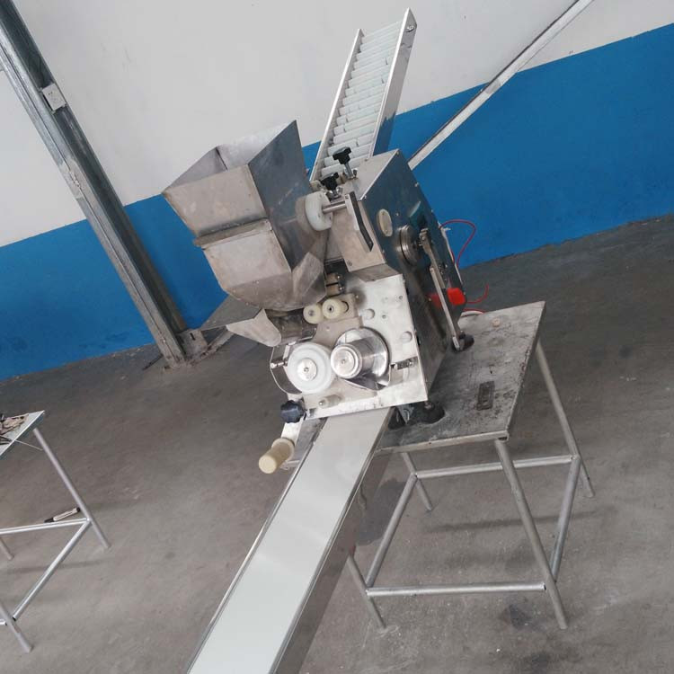 新永久全自動(dòng)餃子機(jī)仿手工SJ-100