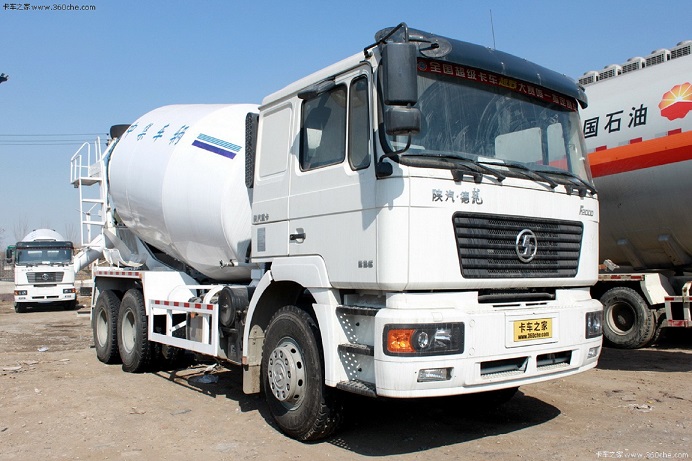 出售2011年德龍F(tuán)2000攪拌車一輛