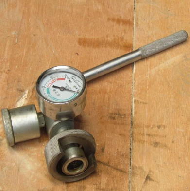 井下單體支柱測壓儀 外殼結(jié)構(gòu)抗沖擊 指針式指示清晰