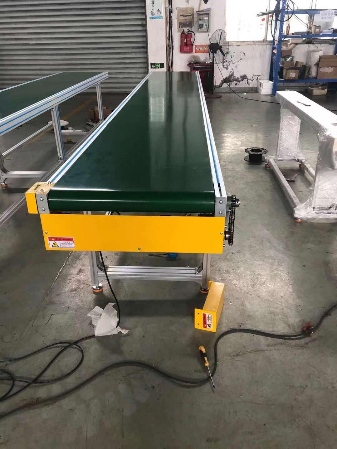 江蘇蘇州源思特皮帶輸送機