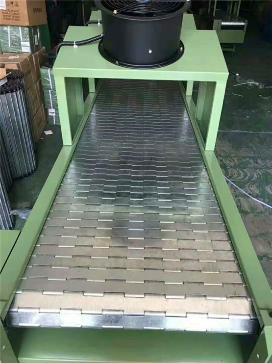 源思特板鏈?zhǔn)捷斔蜋C