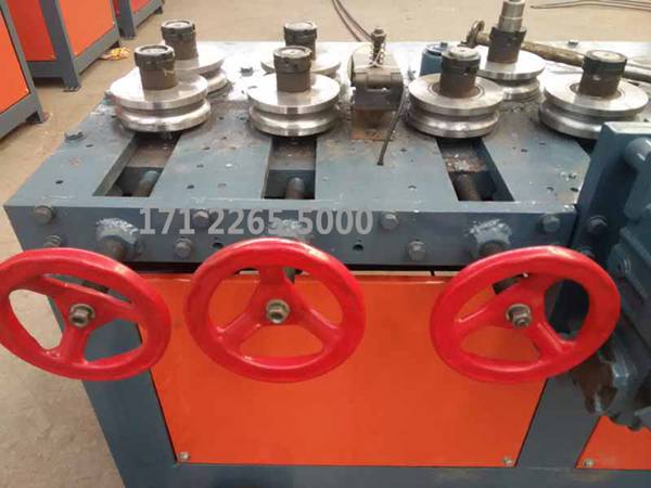 劃算的50液壓彎管機(jī)云鼎機(jī)械的彎管機(jī)