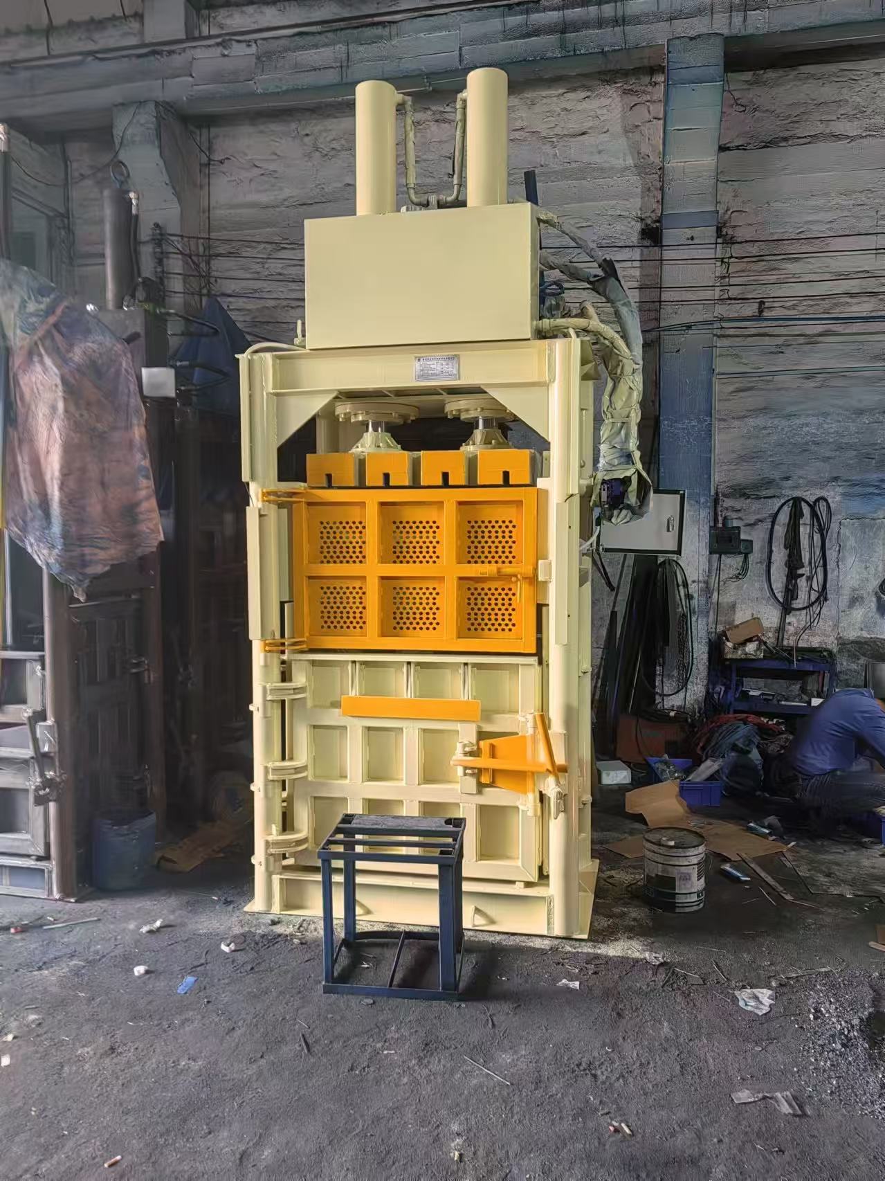 東莞廢品壓縮打包機(jī)