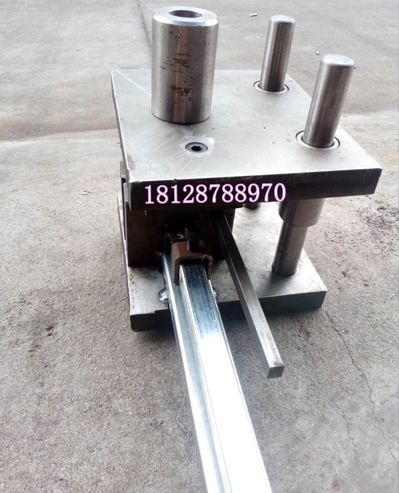 液壓不銹鋼防盜窗沖孔機(jī)