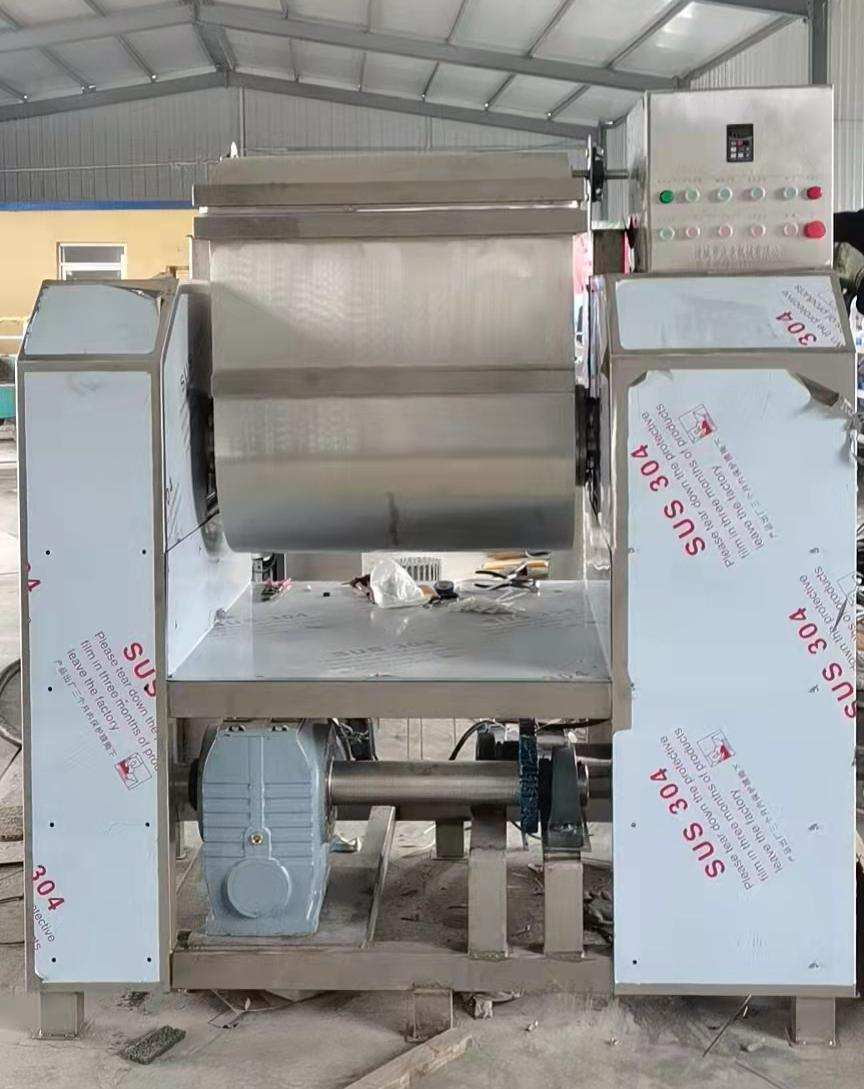 真空和面機和普通和面機的區(qū)別 小型全自動真空和面機