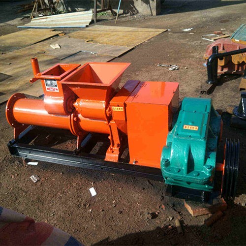 真空磚瓦機(jī)升級(jí)產(chǎn)品節(jié)能高效