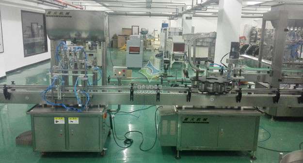 石家莊橄欖油灌裝機(jī)、星火橄欖油灌裝生產(chǎn)線，好設(shè)備用多年